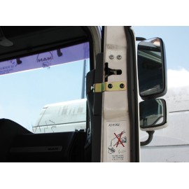 ZABEZPIECZENIE DO DRZWI TIR MAN TGA TGS TGX